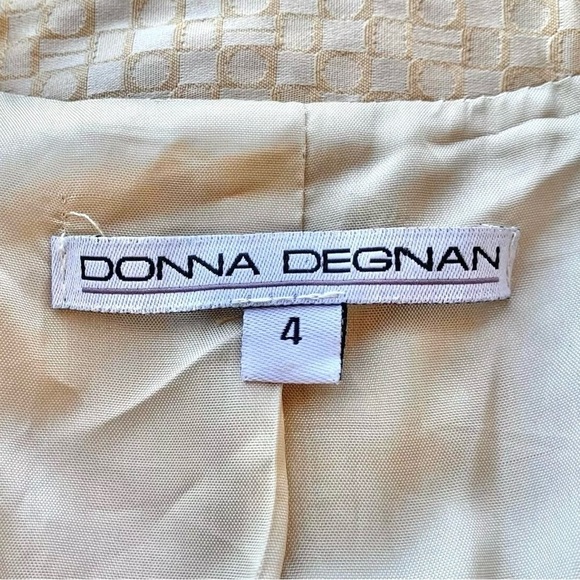 Donna Degnan Ruched Dot Print Buttoned Blazer Jacket Career Beige Tan Size 4 - Picture 5 of 6